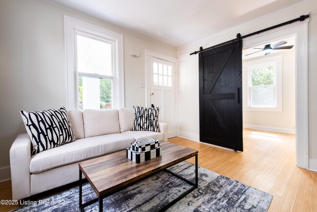 Building Photo - 1671 Trigg St