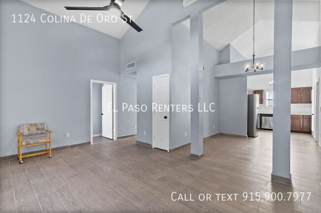 Building Photo - 1124 Colina De Oro St