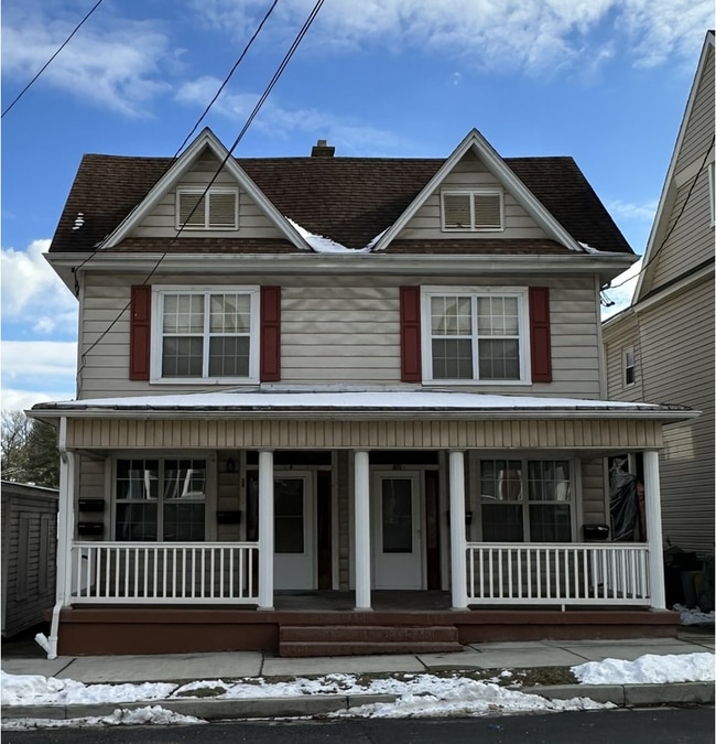 Building Photo - Renovated One Bedroom Apartment in Westminster