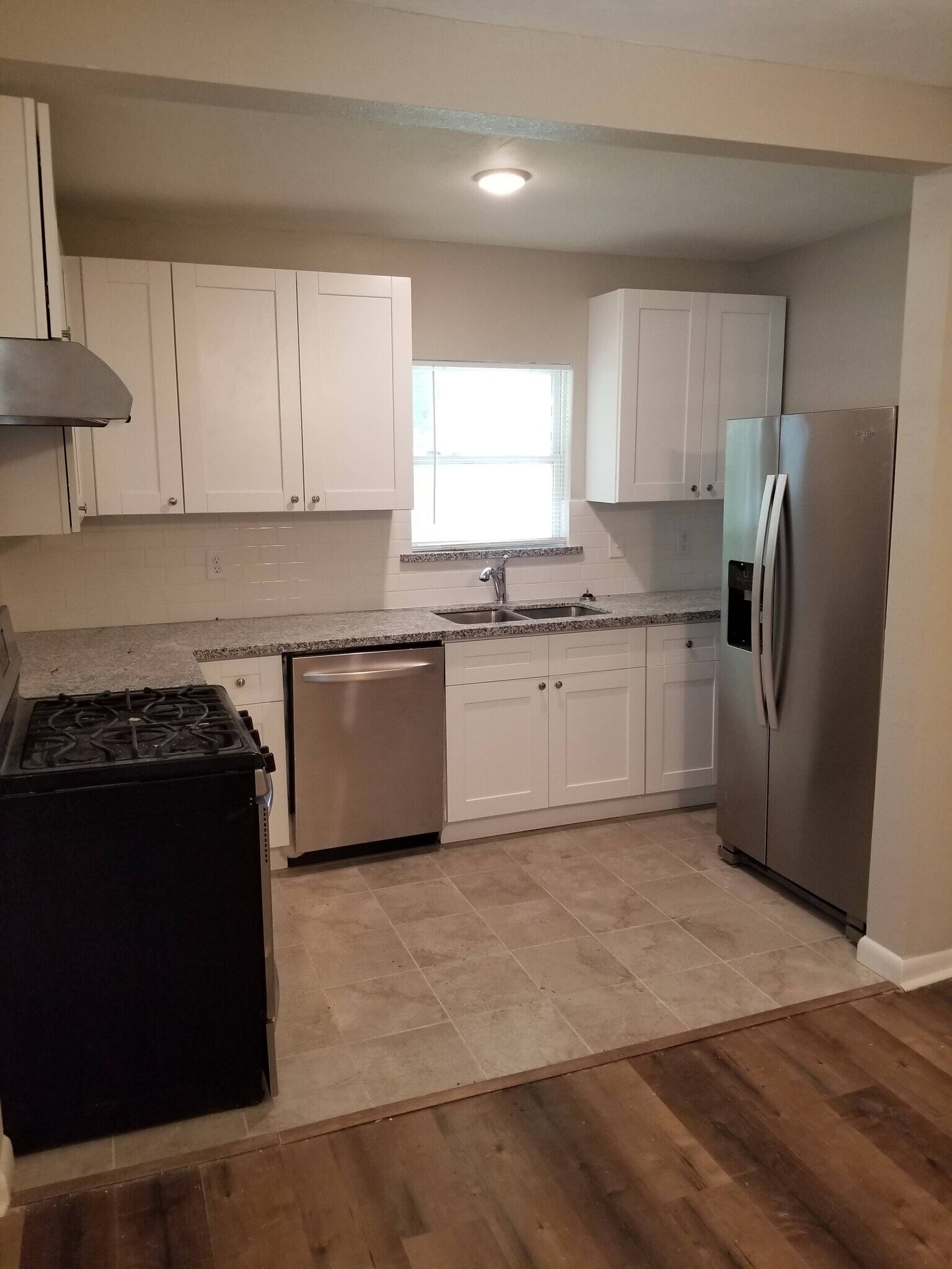 Kitchen - 601 N Pruett St