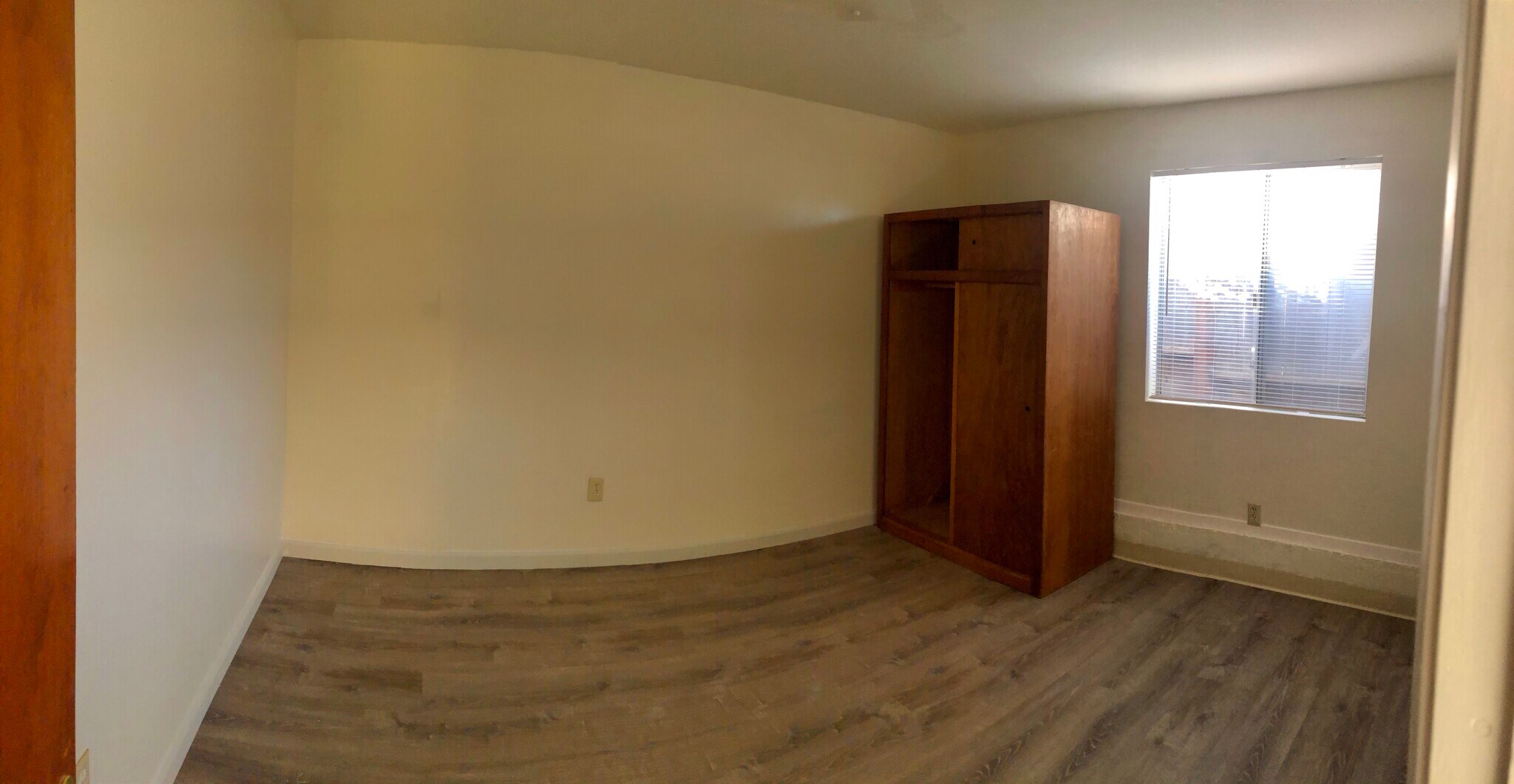 Bedroom 2/Study room - 562 Van Buren St