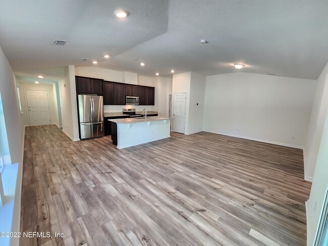 Building Photo - 3035 Lucille Ln