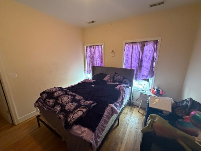 Building Photo - 1009 N 25th St