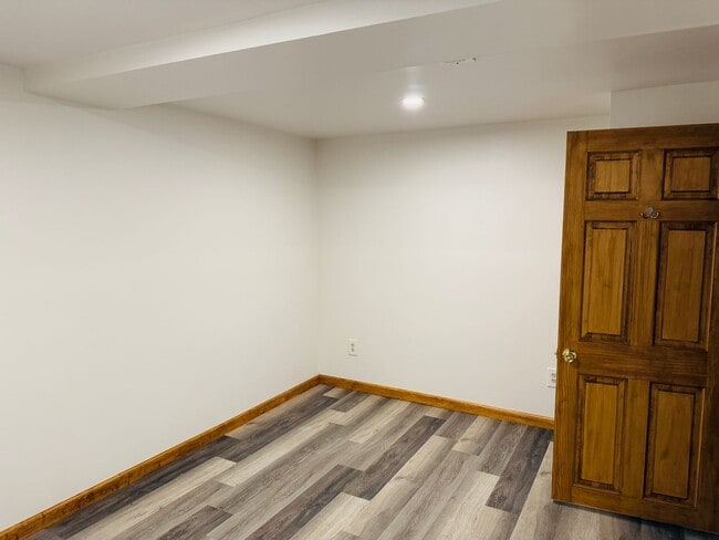 Building Photo - December Free and January HALF OFF! West End Condo with Deck, Central AC and community pool