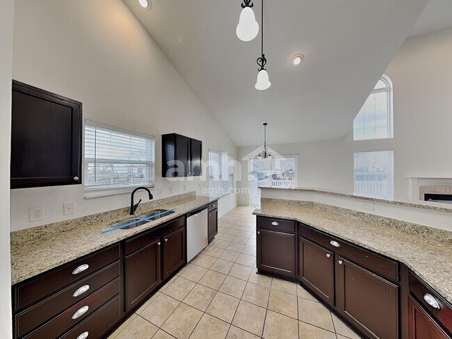 Building Photo - 1130 Mastell Dr