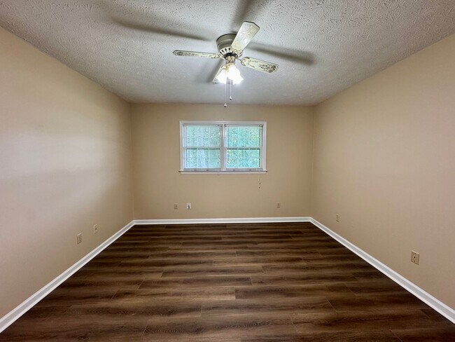 Building Photo - 109 Baby Doe Dr NW