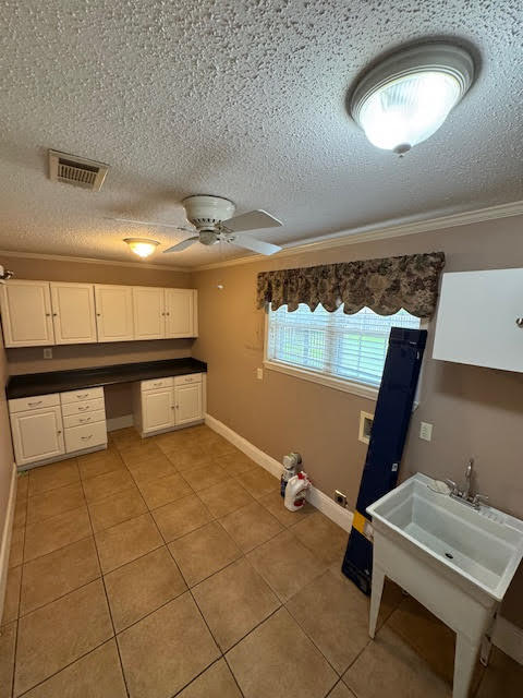 laundry - 903 Westwood St