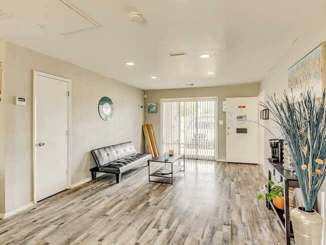 Building Photo - Hillcrest Residences