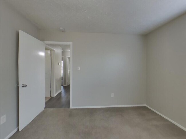 Building Photo - 16319 Silver Sky Ln