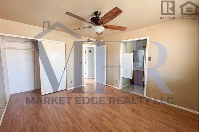 Building Photo - 2Bed/1.5Bath House in Arizona City! Ready for Immediate Move-In! -- RV GATE! NO HOA!