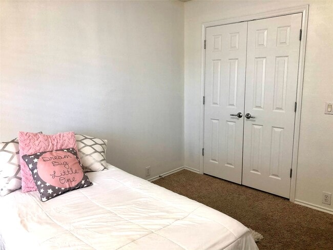 Building Photo - 4611 Pin Oak Creek Ln