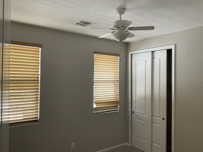 Building Photo - 769 Feather Ridge Dr