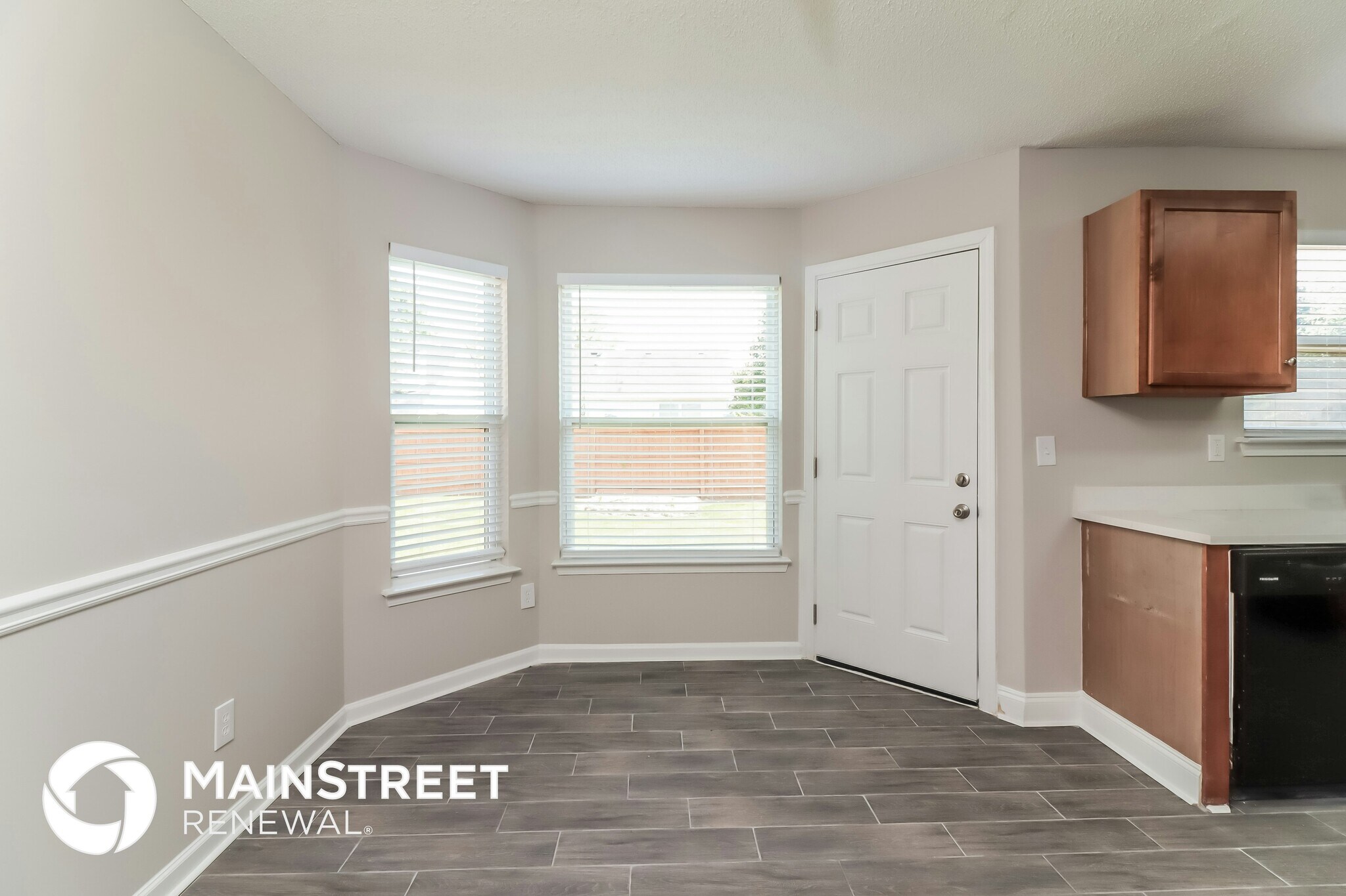 Building Photo - 4026 Shaded Oasis Ln