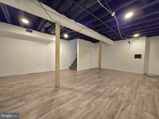 Building Photo - 1218 N 16th St