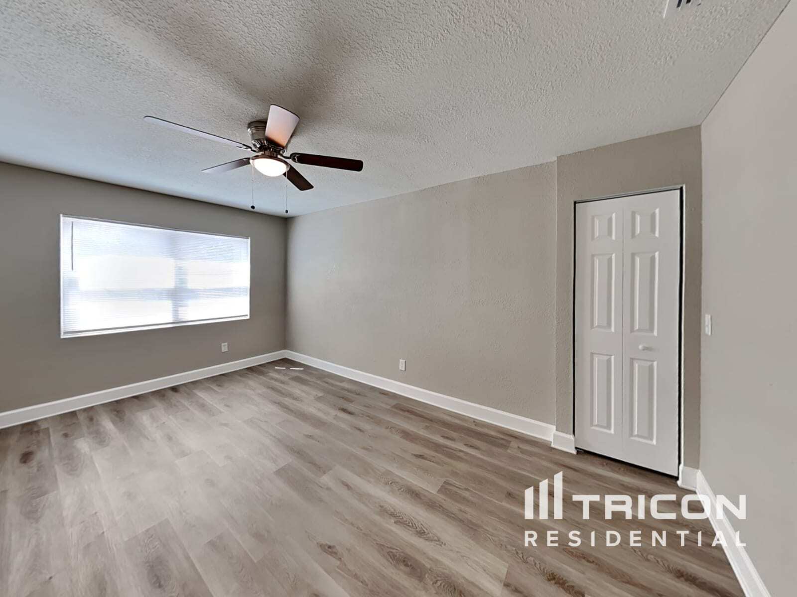 Building Photo - 2546 Glenview Dr