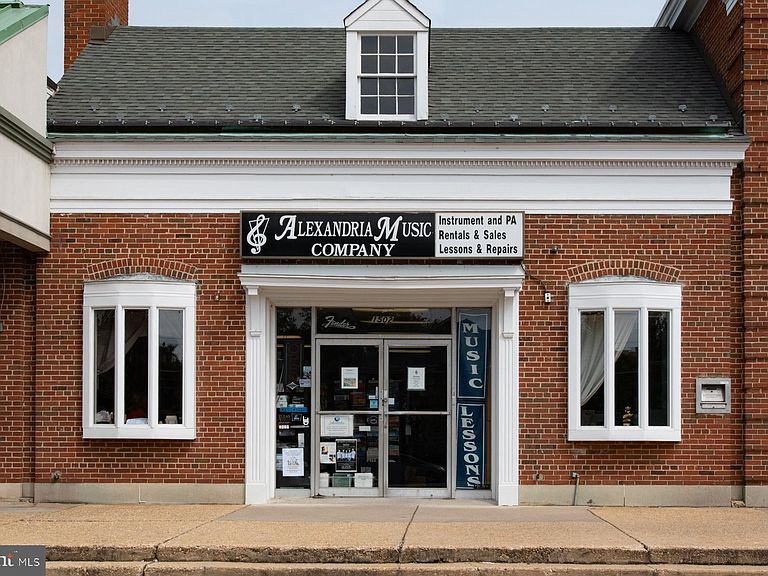 Building Photo - 6726 W Wakefield Dr