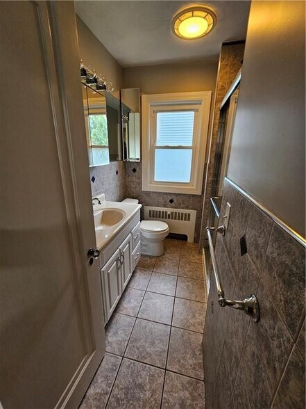 Building Photo - 51 Chace Ave