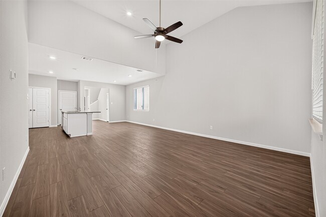 Building Photo - 15610 Coneflower Hls Dr