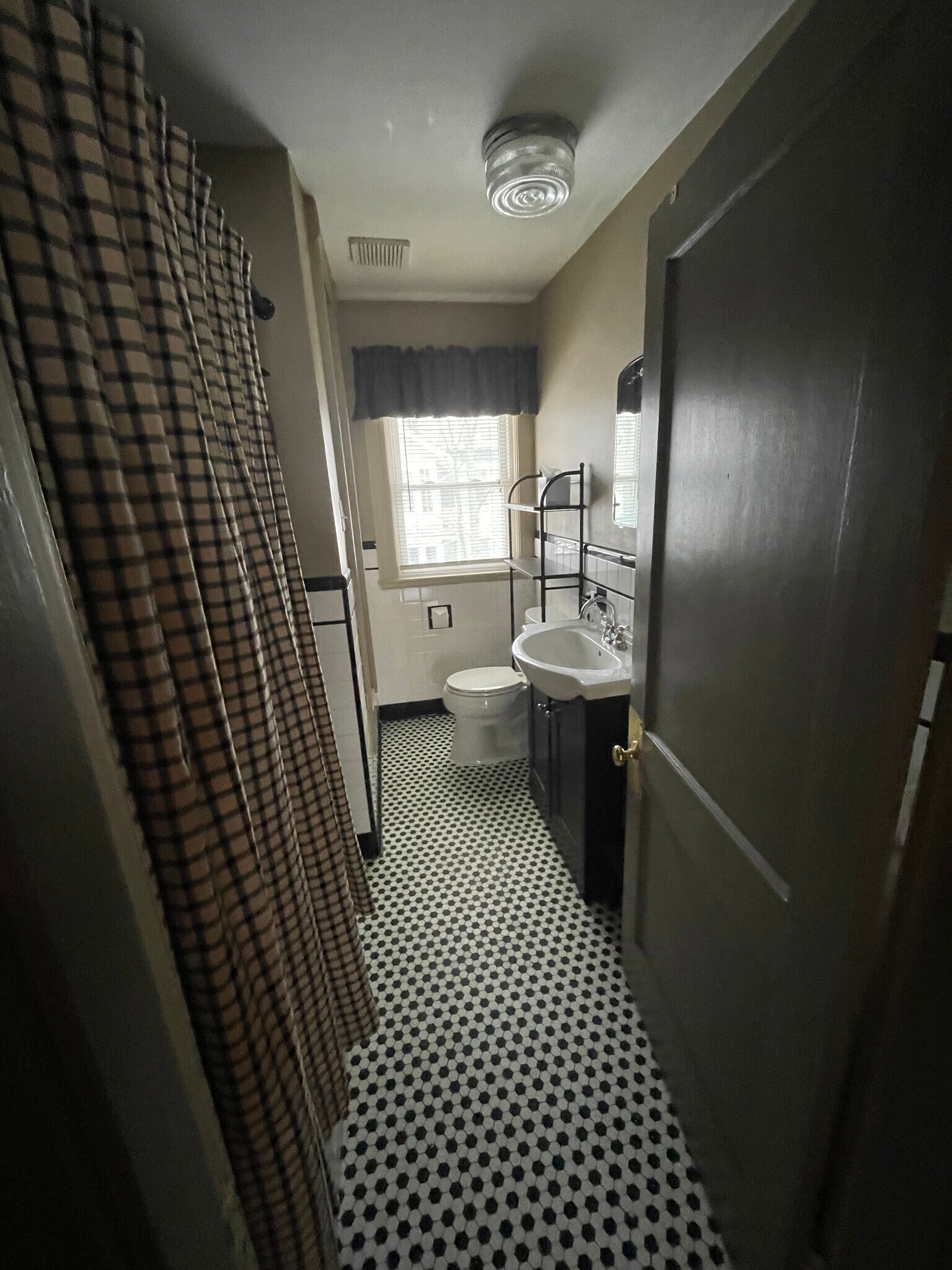 Building Photo - 52 Wyman Rd