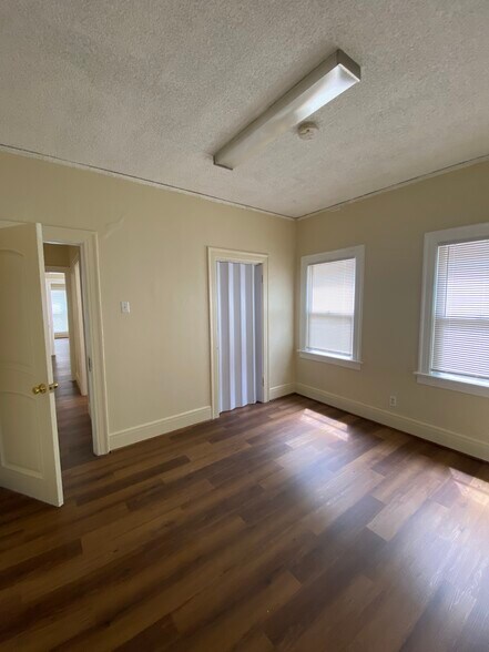 Building Photo - 1417 S Gaffey St