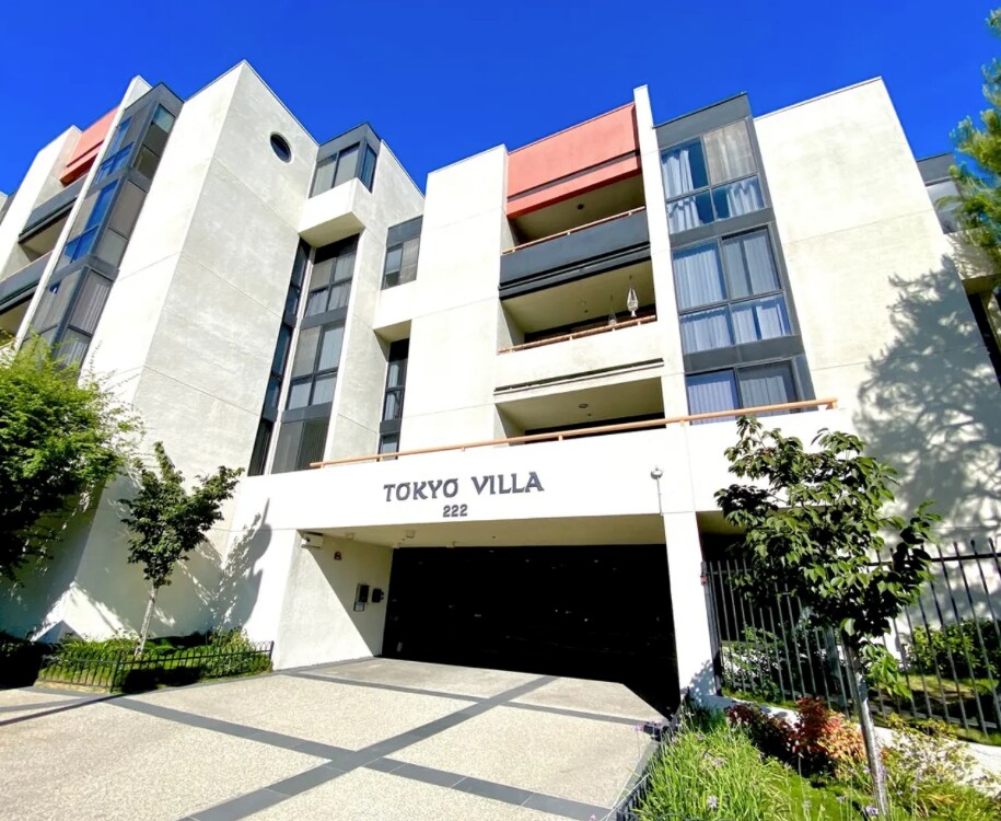 Building Photo - 222 S Central Ave