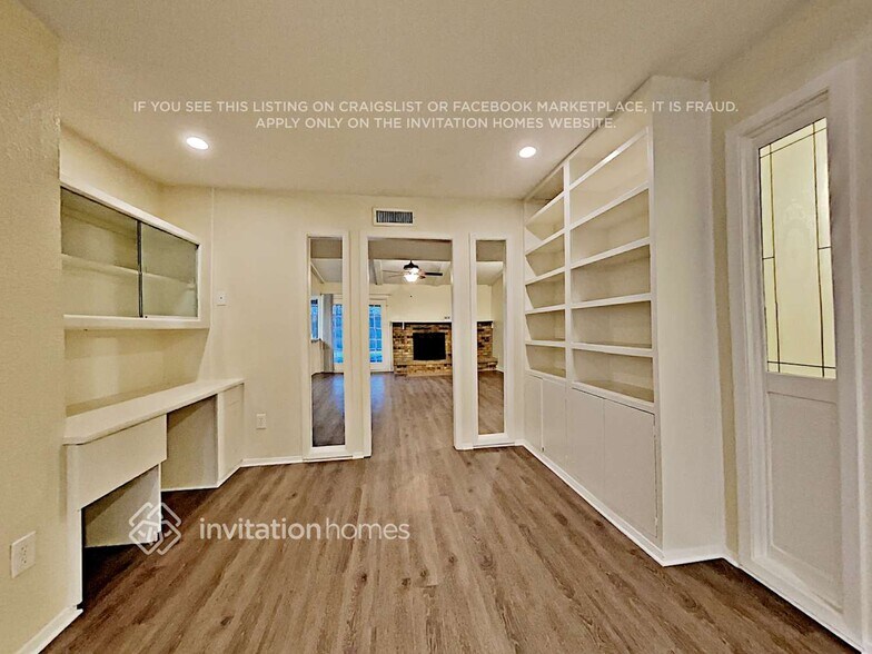 Building Photo - 6813 Curry Dr