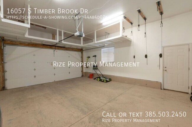 Building Photo - 16057 Timber Brook Dr E