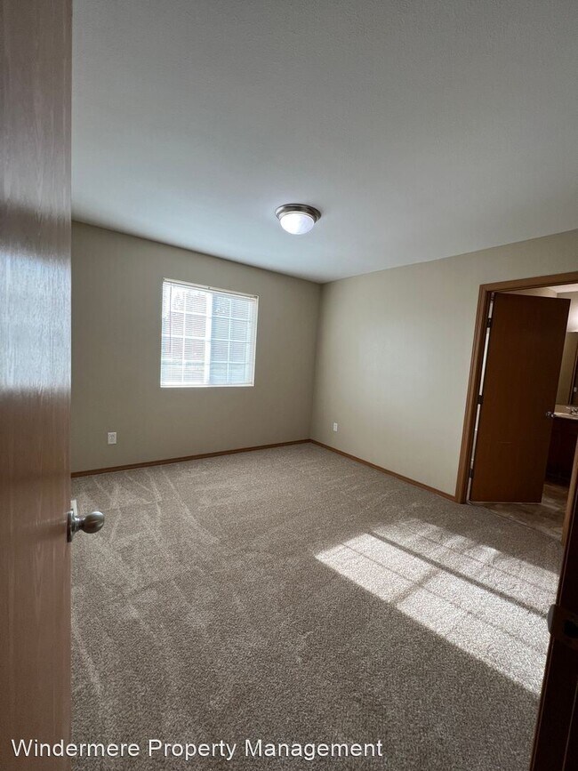 Building Photo - 3 br, 2.5 bath House - 6878 Aquene Loop Ne