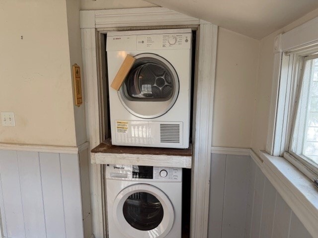 Building Photo - 15 Hillside Ave