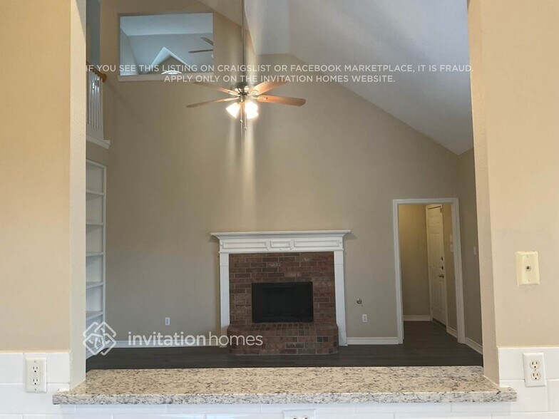 Building Photo - 1817 Fairfax Dr