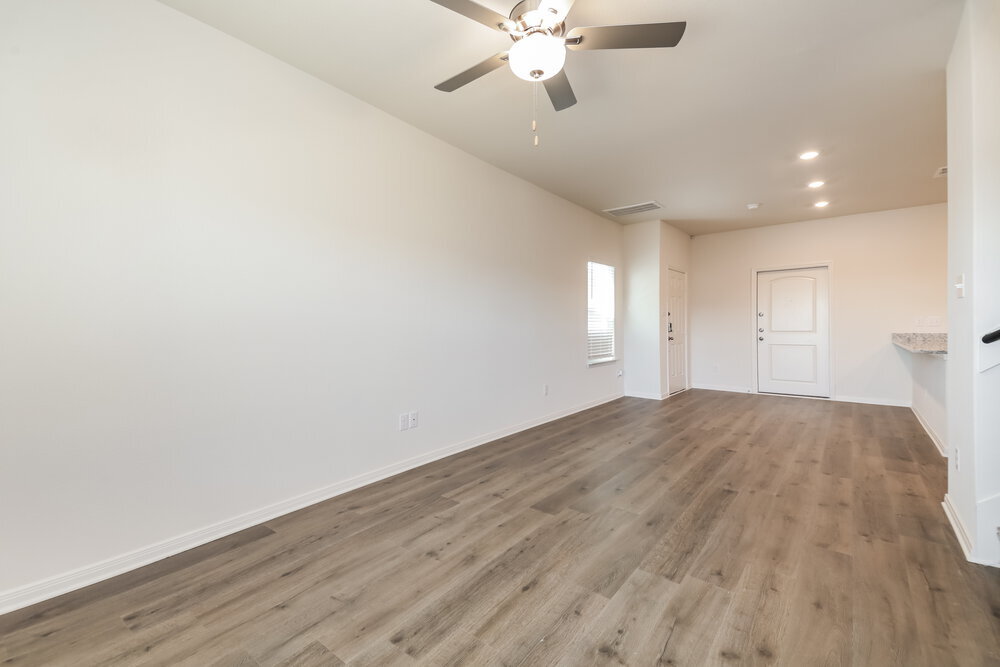Building Photo - 215 Marsh Ln