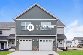 Building Photo - 3 Bedroom Pet-Friendly Home in Jeffersonville, IN with Main Street Renewal