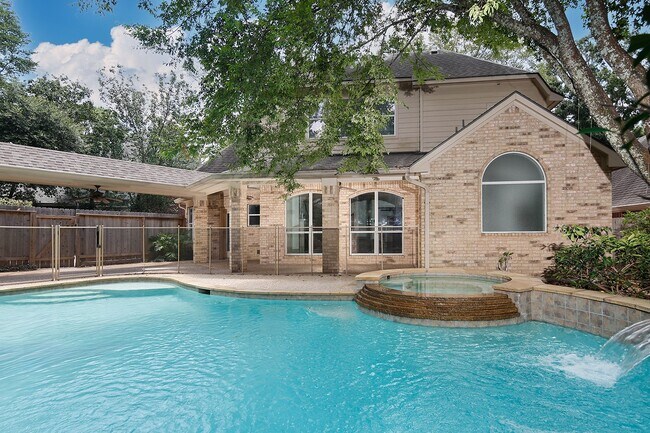 Building Photo - 27 Bluff Creek Pl