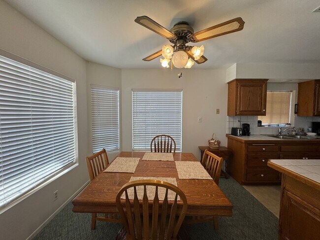 Building Photo - 2834