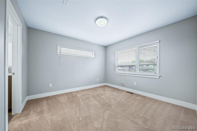 Building Photo - 435 S Forest St