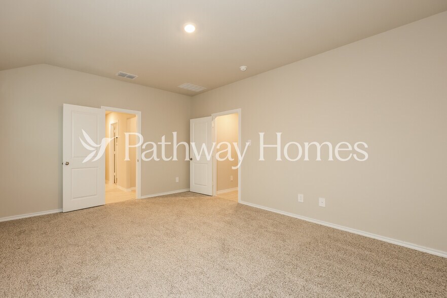 Building Photo - 8520 Hollymead Ln