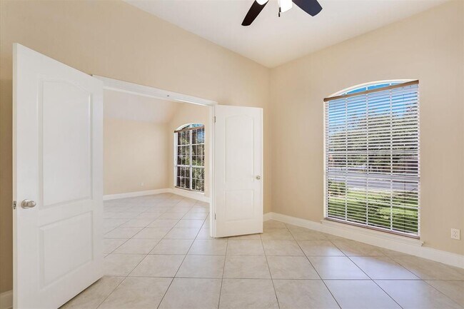 Building Photo - 7200 Quimper Ln