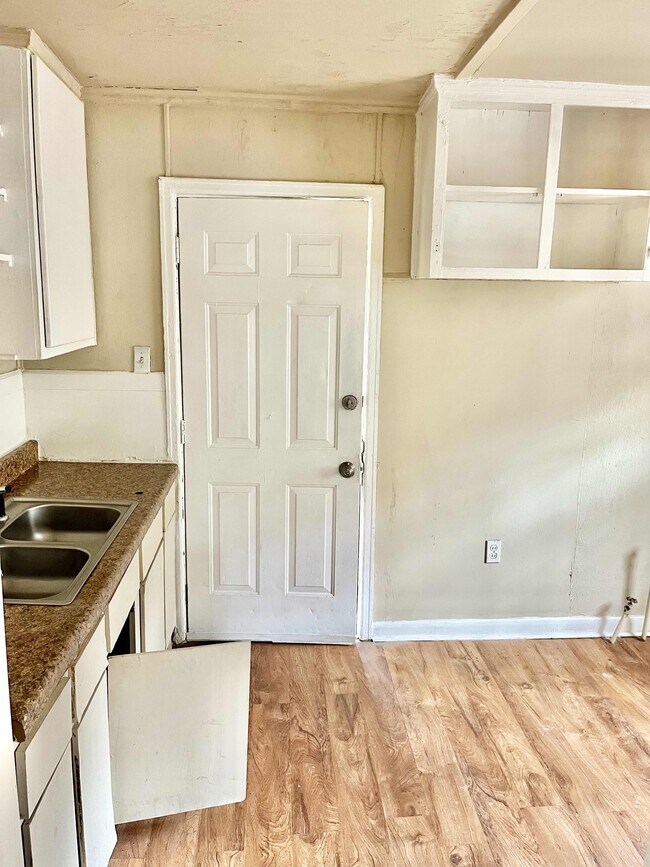 Building Photo - 3322 Greenwell St