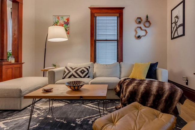 Building Photo - 3501 Cedar Ave S