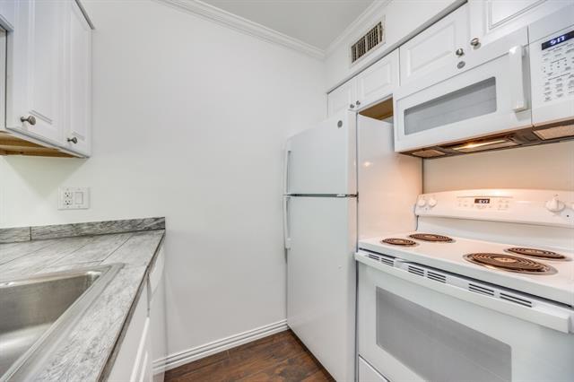 Building Photo - 5508 Tremont St