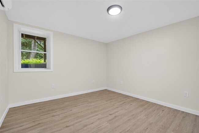 Building Photo - 46 Peddler Hill Rd