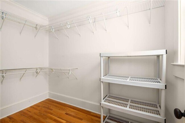 Building Photo - 787 Flat Shoals Ave SE