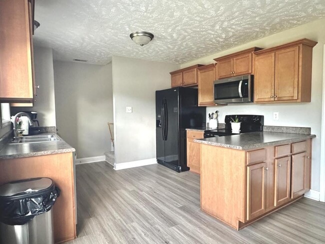 Building Photo - 591 Copper Creek Dr