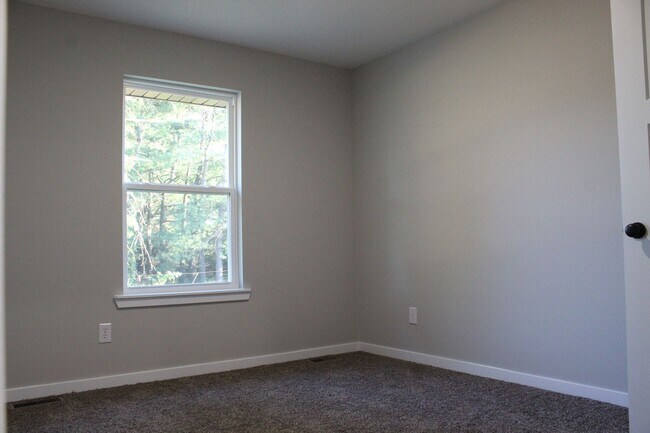 Building Photo - Great brand new home!