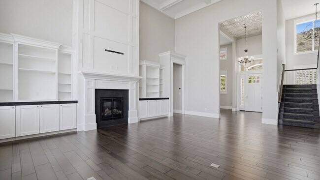 Building Photo - Luxurious Herriman 6 Bed with Indoor Court, Theater & Stunning Views!!!