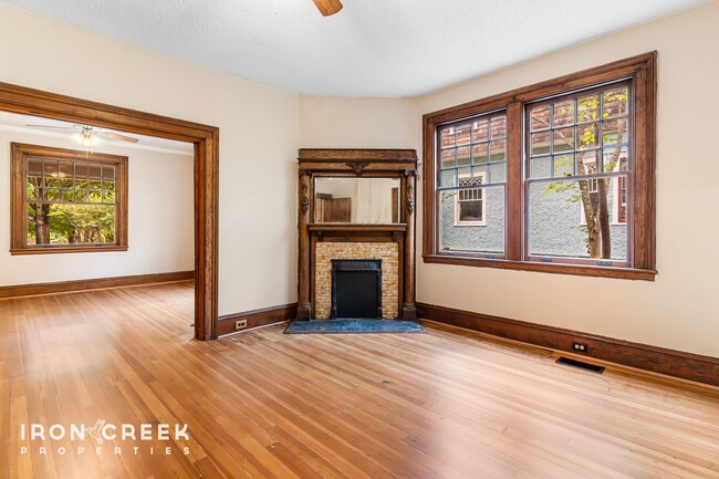 Building Photo - Stunning Historic Montford Home with Moder...