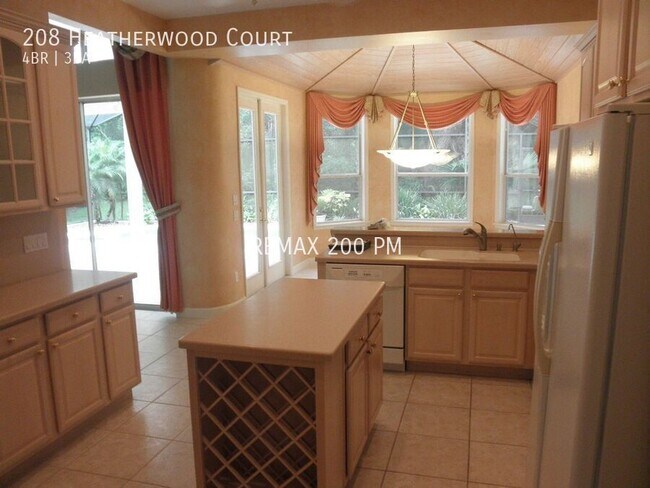 Building Photo - 208 Heatherwood Ct