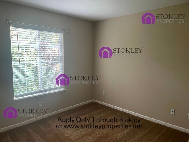 Building Photo - 1540 Silverleaf Ln