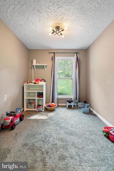 Building Photo - 127 Pilgrim Cove