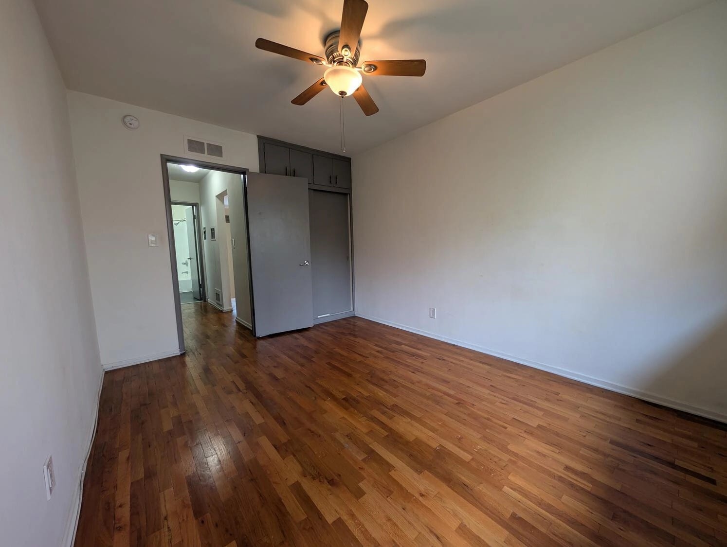 Building Photo - 1623 N Formosa Ave